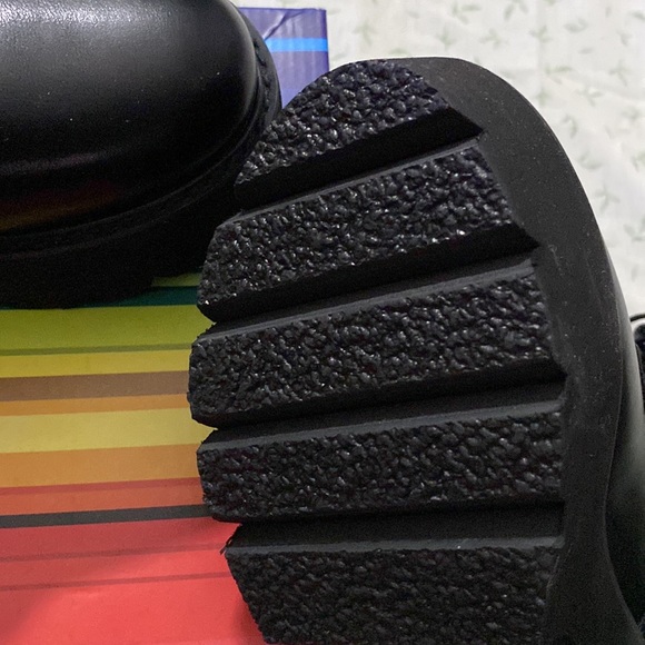 She & in, boots in excellent condition - Picture 13 of 13